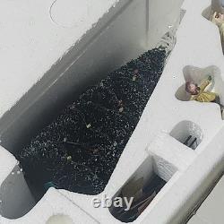 Department 56 Village Animated Rockefeller Plaza Skating Rink In Original In Box