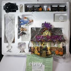 Dept 56 1031 Trick-Or-Treat Drive 55343 Halloween Light Sound + Cobblestone Mat