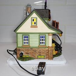 Dept 56 1031 Trick-Or-Treat Drive 55343 Halloween Light Sound + Cobblestone Mat