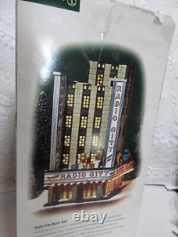 Dept. 56 2002 Christmas In The City Radio City Music Hall #56.58924 Works Well
