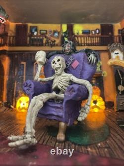 Dept 56 58213 Accents Haunted House Scene Halloween Illuminations Rare No Box