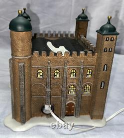 Dept 56 #58500 1997-Dickens Historical Landmark Village Set 5-Tower of London