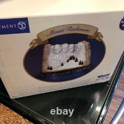 Dept 56 AMERICAN PRIDE COLLECTION MOUNT RUSHMORE UIB