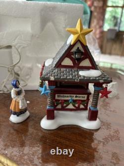 Dept 56 Alpine Village Christmas Market Tree Topper Booth 4023610 RETIRED