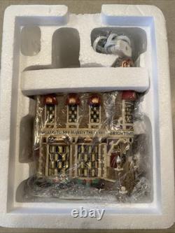 Dept 56 Brightsmith & Sons Queen's Jewellers 58484 Dickens Village 2001 with Box