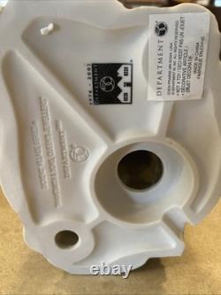 Dept 56 Brightsmith & Sons Queen's Jewellers 58484 Dickens Village 2001 with Box