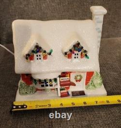 Dept 56 Charlie Brown's House Lighted Peanuts Christmas Village Collection 2011