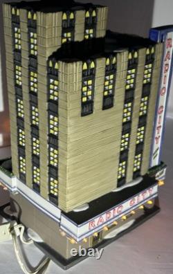 Dept 56 Christmas in City Series Radio City Music Hall & Handsom Cab