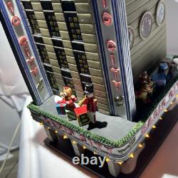 Dept 56 Christmas in City Series Radio City Music Hall & Handsom Cab