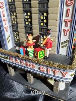 Dept 56 Christmas in City Series Radio City Music Hall READ Item#178