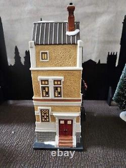 Dept 56 Christmas in the City 36 City West Parkway 2011 Not Perfect