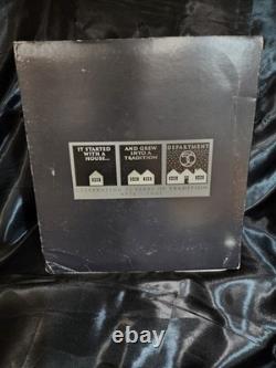 Dept 56 Christmas in the City Dept 56 Studio 1200 Second Ave. #58918 READ