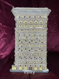 Dept 56 Christmas in the City, Flatiron Building # 56.59260