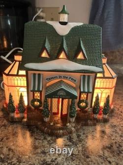 Dept 56 Christmas in the City Tavern in the Park Restaurant #58928 with Box