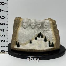 Dept 56 Department American Pride collection Mount Rushmore Ceramic Statue