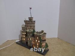 Dept. 56 Dickens 2004 Windsor Castle Landmark Series #56.58720