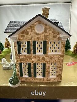 Dept 56 Elvis Presley's Graceland Special Edition Gift Set 55041 Missing Light