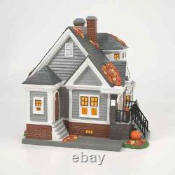 Dept 56 FRIDAY NIGHT FANATICS Halloween/Harvest Village 6014703 BRAND NEW
