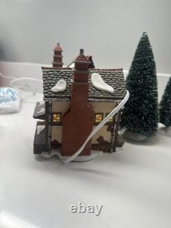 Dept 56 Fezziwigs Ballroom Dickens Village Gift Set Read Description