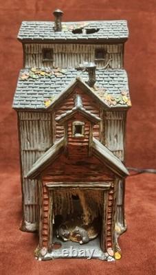Dept 56 HAUNTED RAILS GRAIN ELEVATOR 9 Cord Bulb Works