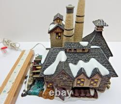 Dept 56 HVC Dickens Village London Gin Distillery#58746 Works Well! No Flag
