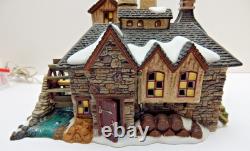 Dept 56 HVC Dickens Village London Gin Distillery#58746 Works Well! No Flag