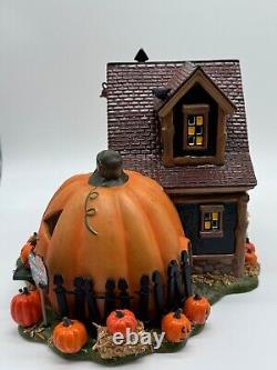 Dept 56 Halloween Jack's Pumpkin Carving Studio 54600 Snow Village Collection