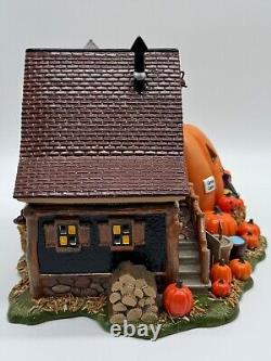 Dept 56 Halloween Jack's Pumpkin Carving Studio 54600 Snow Village Collection