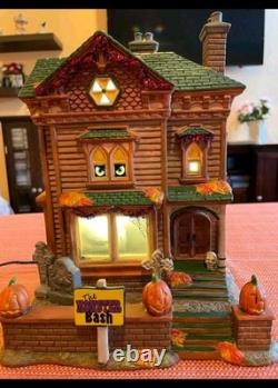 Dept 56 Halloween Monster Mash Party House Ceramic Musical Lights Up Rare In Box
