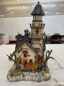 Dept 56 Halloween Village #55088 Shipwreck Lighthouse with Cord Spooky Used