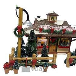Dept 56 LYNDALE TREE LOT Christmas Original 2008 Snow Village RETIRED 799938