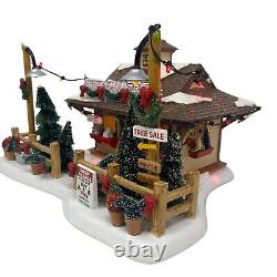 Dept 56 LYNDALE TREE LOT Christmas Original 2008 Snow Village RETIRED 799938