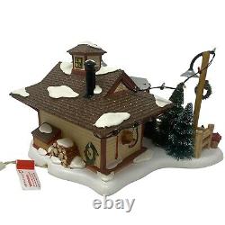 Dept 56 LYNDALE TREE LOT Christmas Original 2008 Snow Village RETIRED 799938