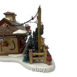 Dept 56 LYNDALE TREE LOT Christmas Original 2008 Snow Village RETIRED 799938