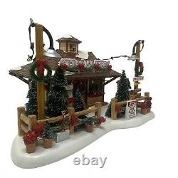 Dept 56 LYNDALE TREE LOT Christmas Original 2008 Snow Village RETIRED 799938