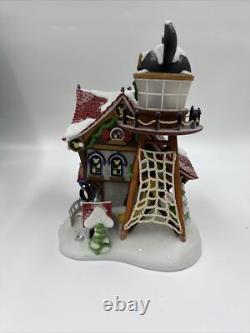 Dept 56 Mickey North Pole Holiday House