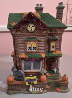 Dept 56 Monster Mash Party House 6000659