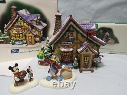 Dept 56 North Pole Disney Mickeys Cratchits Cottage with Merry Mickey Cratchit M68