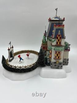 Dept 56 North Pole Series Glacier Park Pavilion Xmas Village Holiday Gift Set