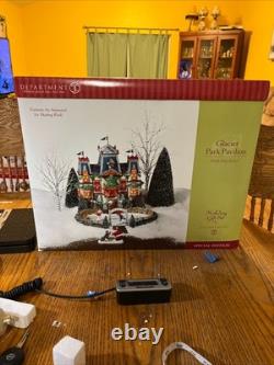 Dept 56 North Pole Series Glacier Park Pavilion Xmas Village Holiday Gift Set