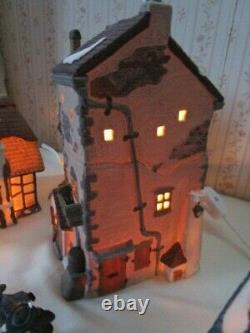 Dept 56 Oliver Twist Maylie Cottage Brownlow House Fagins Hideaway Figs Dickens