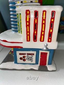 Dept 56 Peanuts Pinecrest Cinema Lighted Village Building