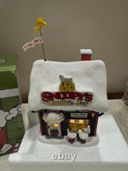 Dept. 56 Peanuts Village Snoopy's Cookie Jar Lighted House 2016