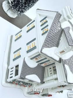 Dept 56 Retired Snow Village Christmas In The Mansion