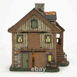 Dept 56 SLEEPY HOLLOW STABLES Halloween Village 6014698 BRAND NEW