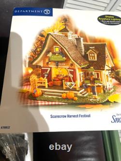 Dept 56 Scarecrow Harvest Festival Figurine 799932 with light withbox Intact