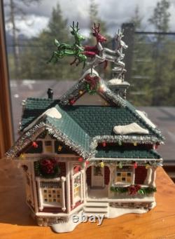 Dept 56 Snow Village 55609 Christmas Lane THE TINSEL AND GARLAND HOUSE & Box