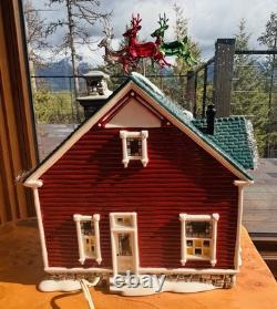 Dept 56 Snow Village 55609 Christmas Lane THE TINSEL AND GARLAND HOUSE & Box