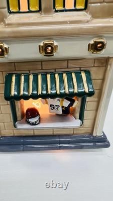 Dept 56 Snow Village Champsfield Stadium 55001 Retired 1999 Excellent READ