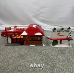 Dept 56 Snow Village Chick-fil-A Dwarf House & Billboard 2011 Retired
